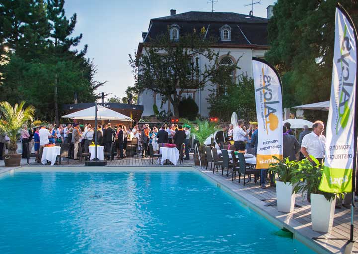 Soirée festive « exotique » pour l’entreprise Alcys Résidence