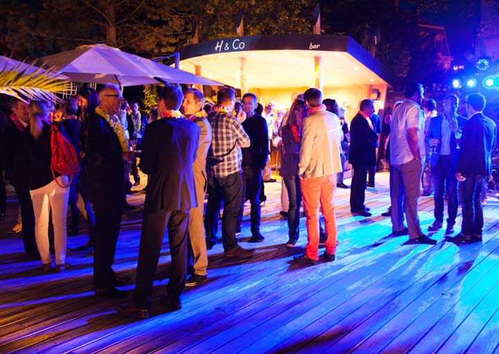 Soirée festive « exotique » pour l’entreprise Alcys Résidence