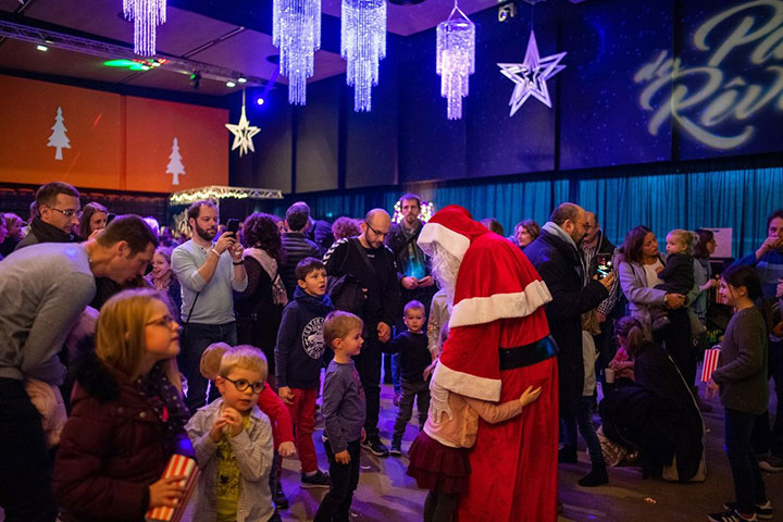 Arbre de Noël et fête des enfants